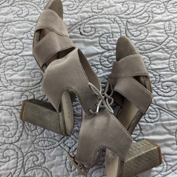 Franco Sarto Gem Blocked Heels - Picture 11 of 15